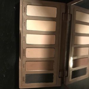Urban Decay: Naked Basics mini
